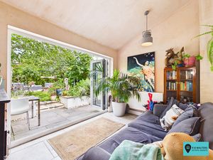 Sun Room- click for photo gallery